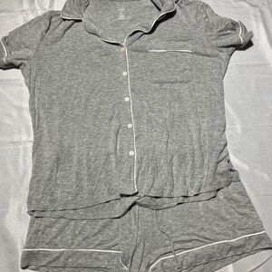 Auden Heather Gray Short Sleeve Pajama Set with White Trim